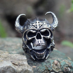 Warrior Horns Skull Ring