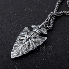 Aegishjalmur Spear Pendant