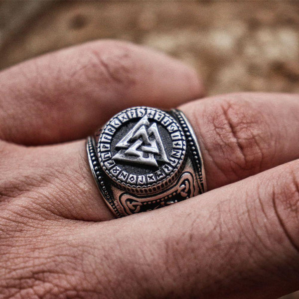 Valknut Ritual Ring
